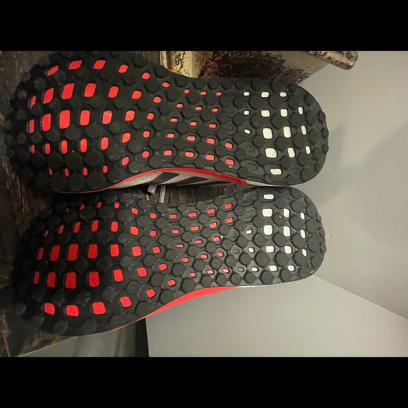 COPY - Adidas ultra boost size 9.5 - Picture 2 of 4